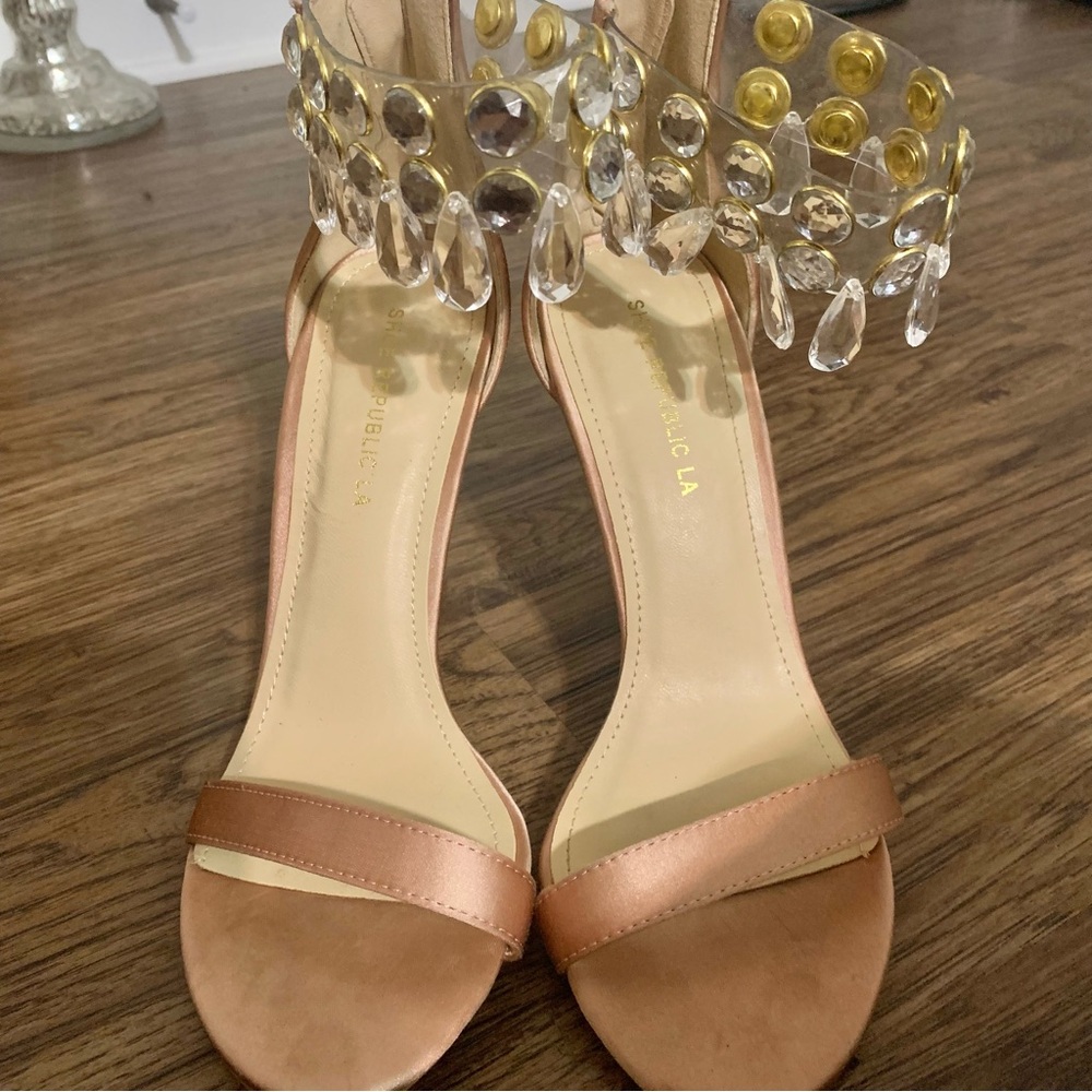 Shoe Republic La Heels